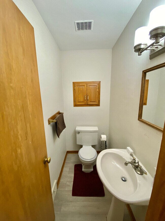 15681 Wyatt Rd unit ID1057691P, Cleveland, OH 44112 - photo 5