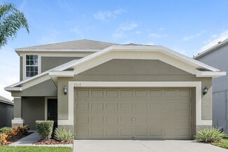7614 Maroon Peak Dr, Ruskin, FL 33573