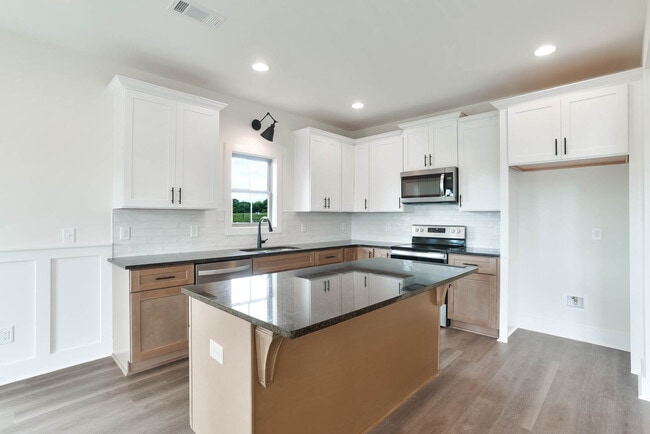 3136 Bottle Way unit 38789145, Auburn, AL 36830 - photo 7