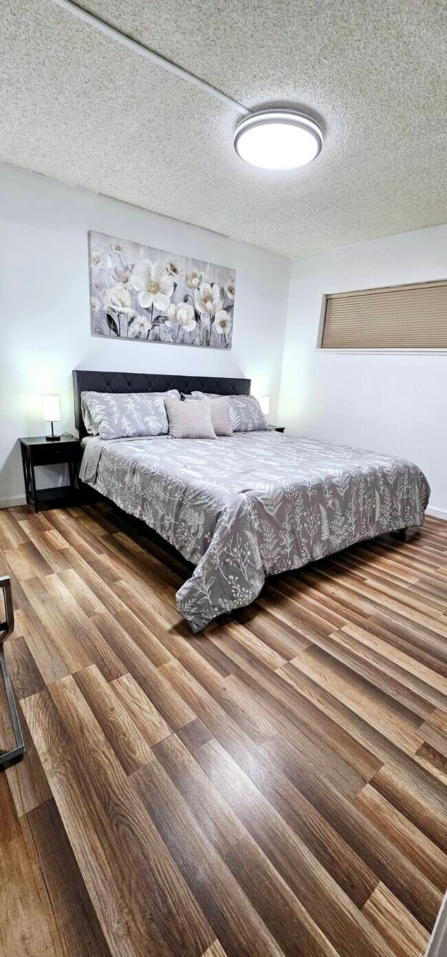 King bedroom with attached bathroom