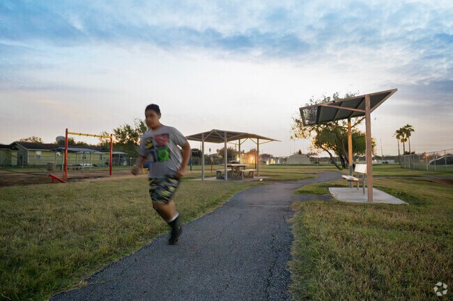 Primera Park has a an eight mile walking trail.