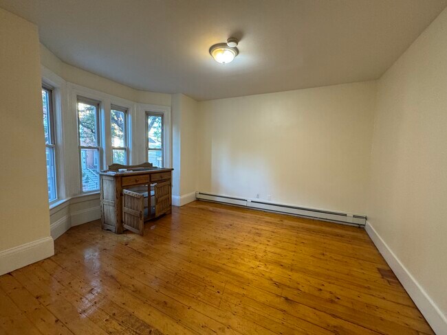 43 Florence St unit 3, Somerville, MA 02145 - photo 4