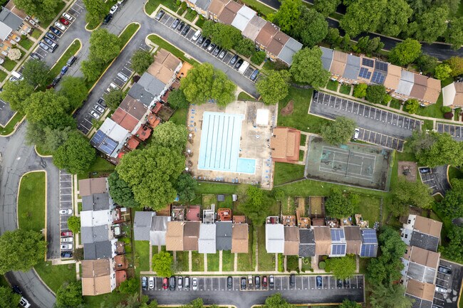 Some communities in the area offer recreational spots, such as pools.