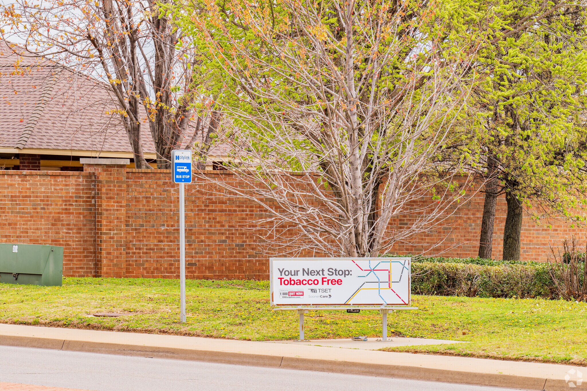 Route 1 of Citylink Edmond's bus line connects Homestead residents to downtown Edmond.