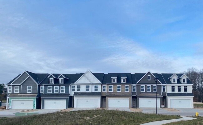 4237 Stratton Blvd SE, Grand Rapids, MI 49512 - photo 2