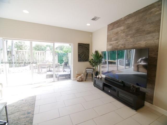 710 SW 4th Ave, Fort Lauderdale, FL 33315 - photo 6