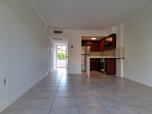1650 NE 115th St unit 209, Miami, FL 33181 - photo 5