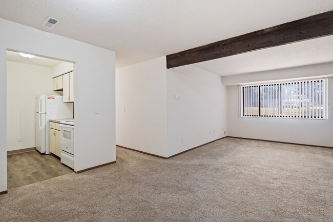 Burtons Landing Apartments, Grand Rapids, MI 49546 - photo 5