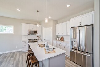 1005 7th NE Unit 37173838, Isanti, MN 55040