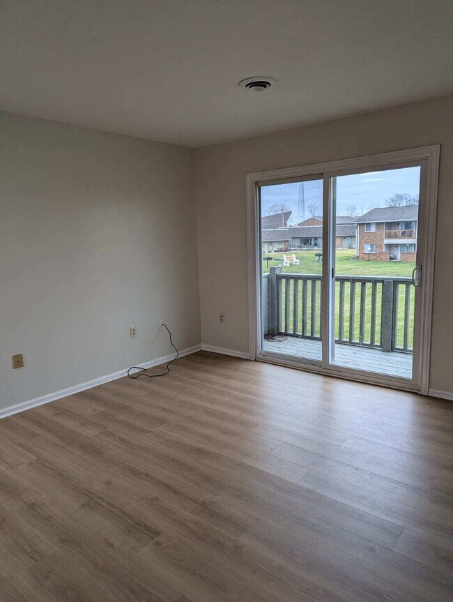 2275 N Cable Rd unit 56, Lima, OH 45807 - photo 3