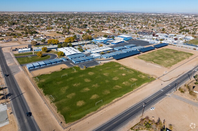 Hesperia Jr High has great academic and athletic opportunities for students and young athletes.