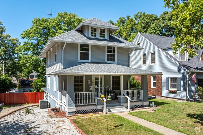 The Hill Park area boasts some American Foursquare homes built in the 1920s.