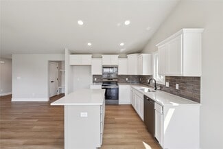 1606 NW Benjamin Dr, Ankeny, IA 50023