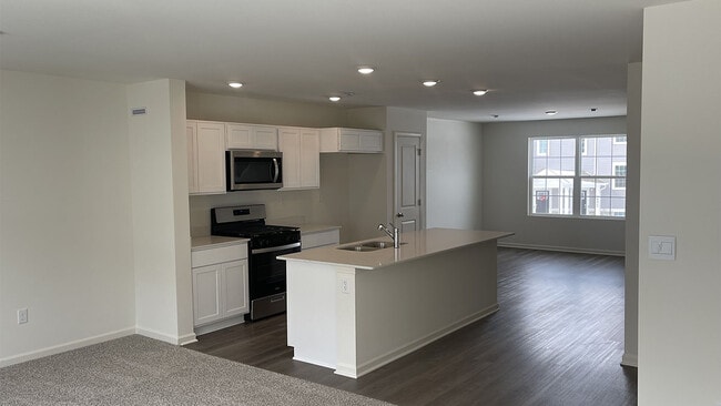 6550 Linden E unit A, Wonder Lake, IL 60097 - photo 2