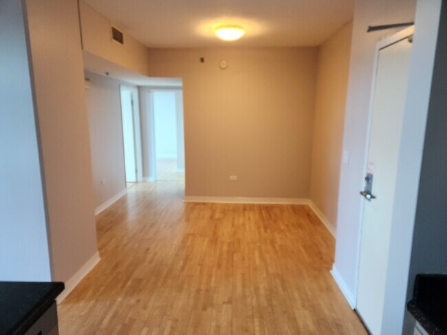 Acqua Vista Condominiums unit 517, San Diego, CA 92101 - photo 5