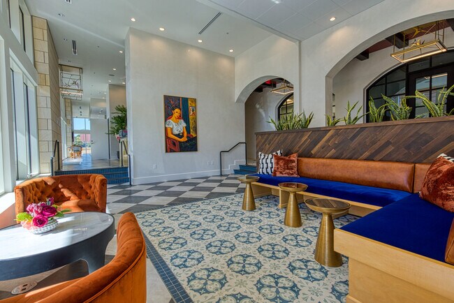 701 E 11th St unit E1-2211, Austin, TX 78701 - photo 4