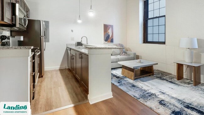 121 S Fremont Ave unit 222, Baltimore, MD 21201 - photo 4