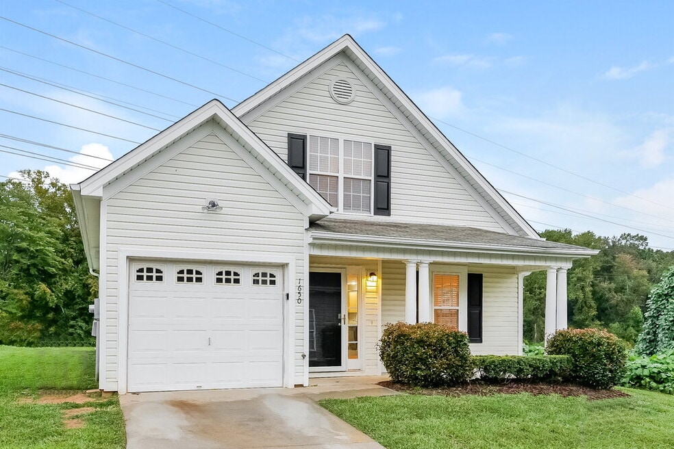 1650 Sandersted Village Cir, Winston Salem, NC 27103 - photo 1