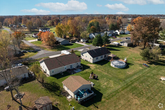 A view that shows the large, beautiful homes in the quiet Holiday Shores area.
