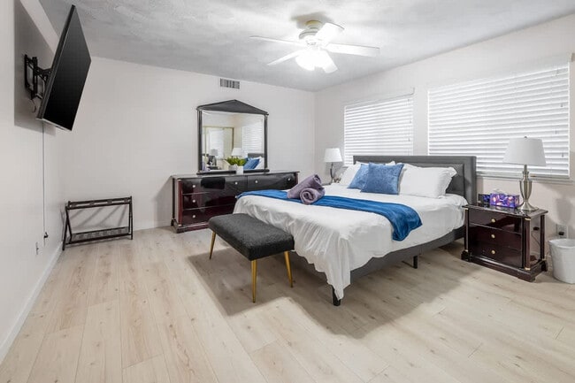 12779 Calma Ct unit ID1292594P, San Diego, CA 92128 - photo 6