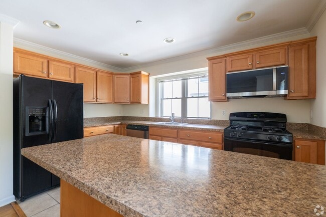 Summerview Square, Norwalk, CT 06851 - photo 3