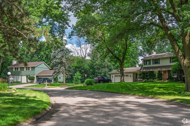 Glen Lake showcases rare new construction bi-level homes with Craftsman influence reaching $1.8 million, alongside multi-story properties priced between $800,000 and $1.3 million.