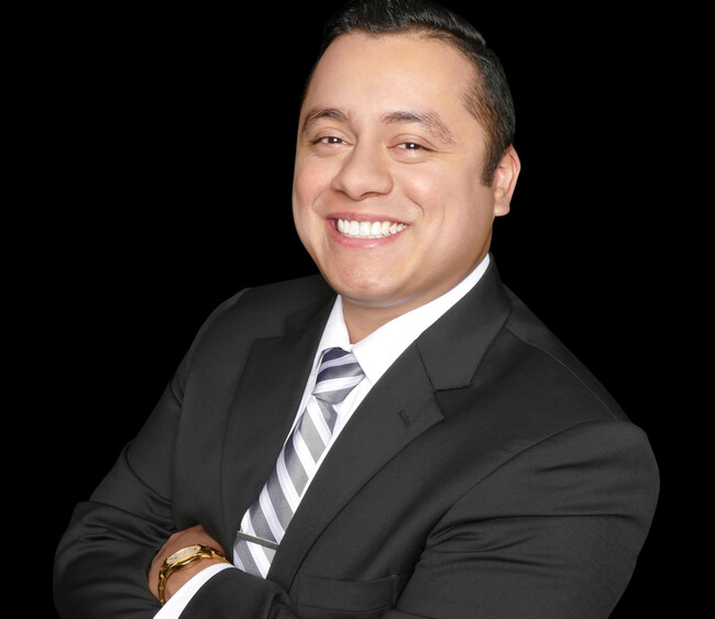 Agent Photo