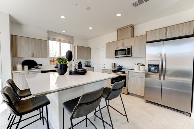 11196 N La Brisa Dr, Fresno, CA 93730 - photo 5