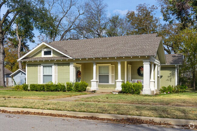 Residents appreciate the spacious layouts of Canton’s New Traditional houses.
