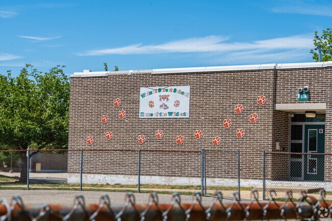Walnut Street Elementary School in Toms River has a class size of 750 students.