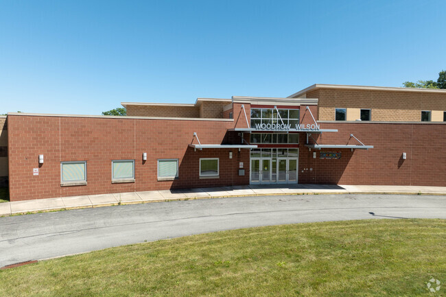 Welcome to Woodrow Wilson Alternative School.