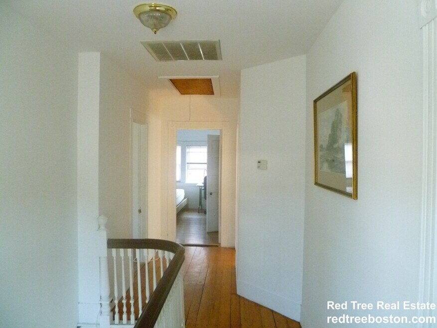 12 Verndale St unit 2, Brookline, MA 02446 - photo 1