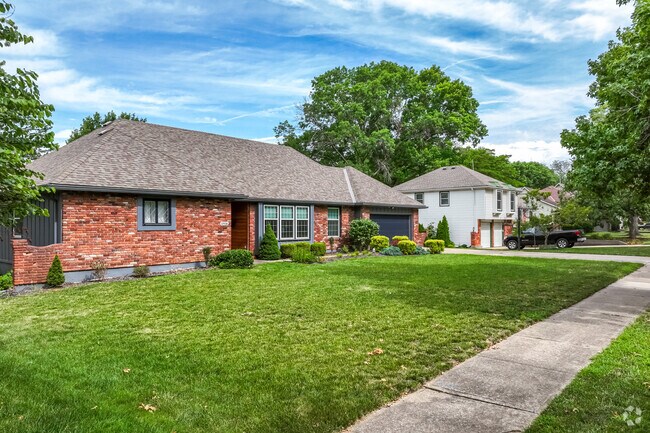 Ranch homes line the streets of Red Bridge North.