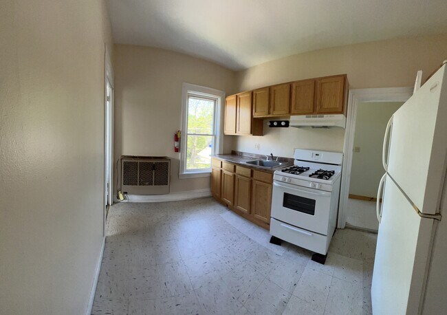 31 Loomis St unit 5, Burlington, VT 05401 - photo 7