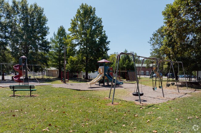 Olive Hill City Park is perfect for any family wanting to enjoy some playtime.