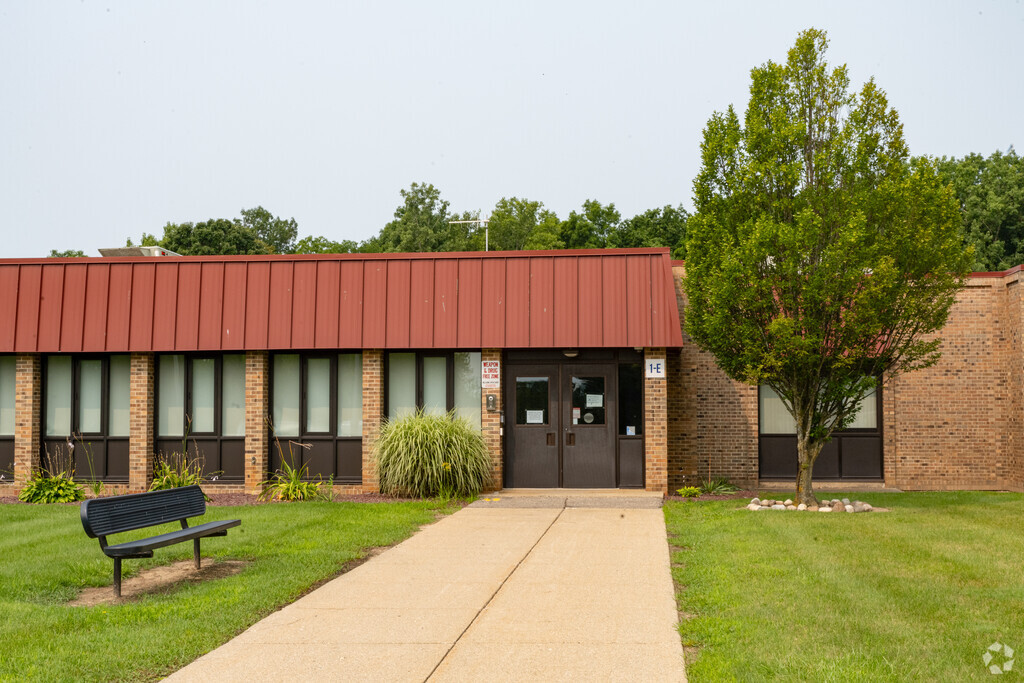 Torrey Hill Intermediate School building in Fenton.