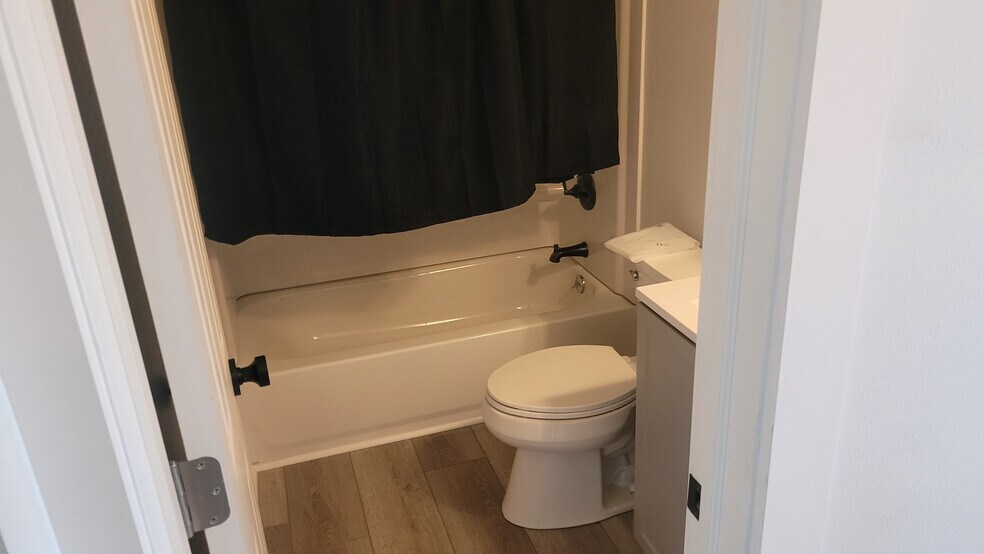 43 Blue Water Dr unit 43 Blue Water Drive, Eureka Springs, AR 72631 - photo 1