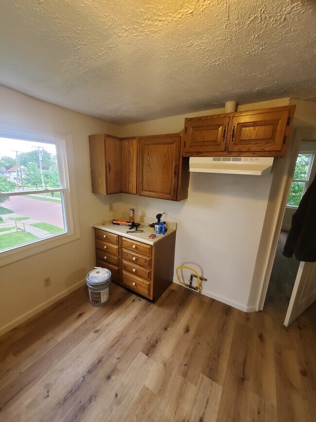 370 Cole Ave unit 1, Akron, OH 44301 - photo 7