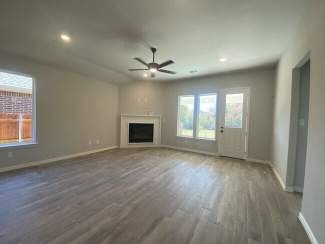 15057 Green Bluff Dr, Aledo, TX 76008 - photo 5