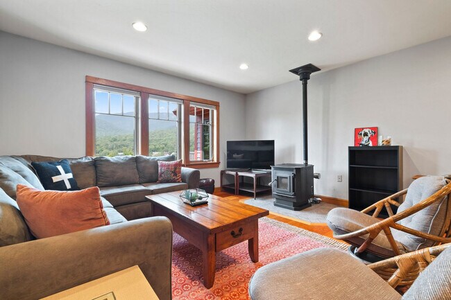 196 Black Mountain Rd unit ID1262025P, Lincoln, NH 03251 - photo 5