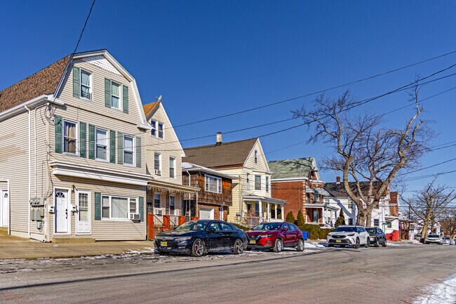 Colonial inspired homes have been a longstanding style in State Street, NJ.