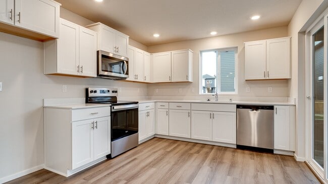 5411 NE 65th Place, Vancouver, WA 98661 - photo 6