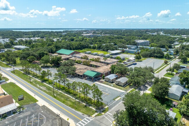 North Lakeland Elementary School Of Choice is part of the Polk County School District.