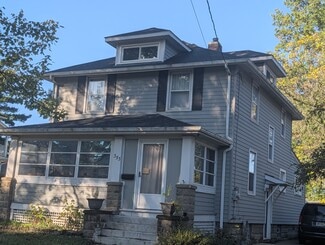 353 N Chestnut St, Ravenna, OH 44266