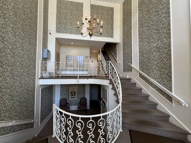 77 Atterbury Blvd unit 313, Hudson, OH 44236 - photo 2