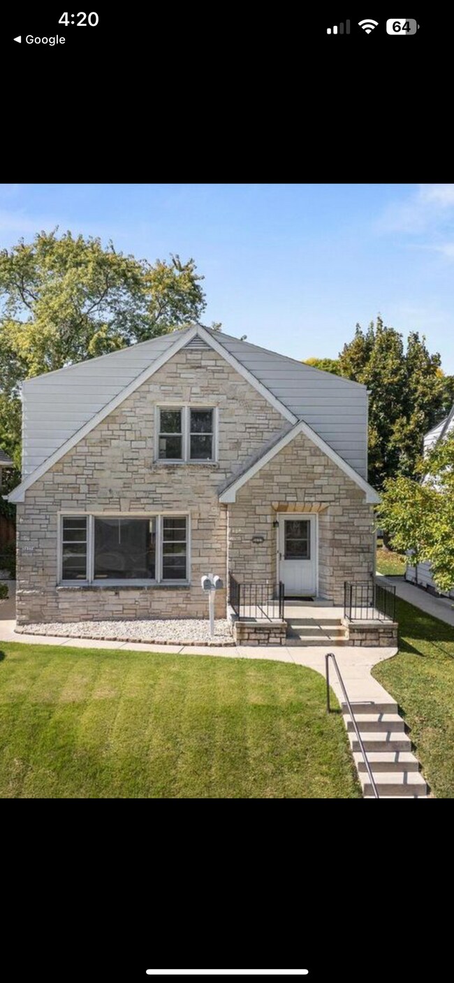 3037 S 46th St, Milwaukee, WI 53219