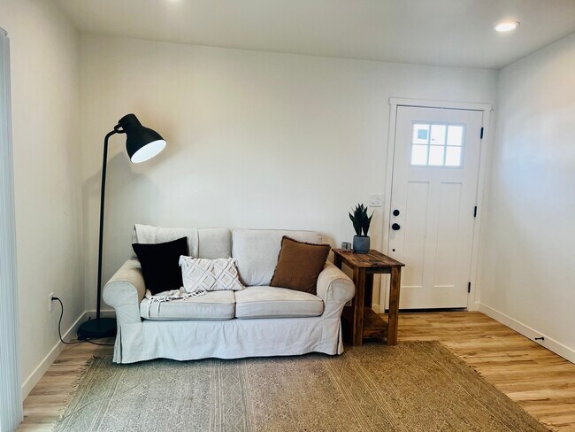 719 Holly Ave unit 2, Imperial Beach, CA 91932 - photo 7