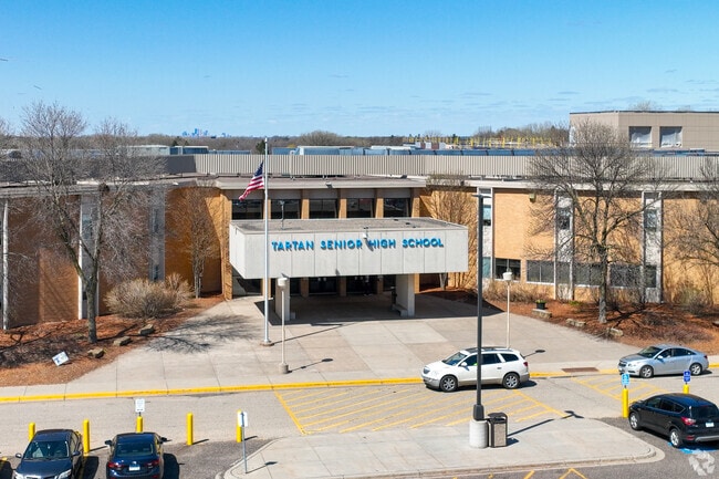 Entrance to Tartan High School.
