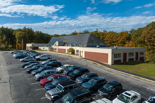 The Hollis Upper Elementary School is located in the Hollis neighborhood.