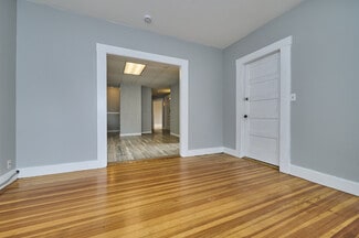 39 Salem St Unit 2L, Salem, MA 01970